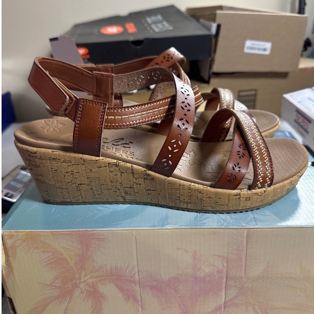 Skechers Wedge Sandals Women 11 Beverlee Delicate Glow Luggage 119339W NIB
